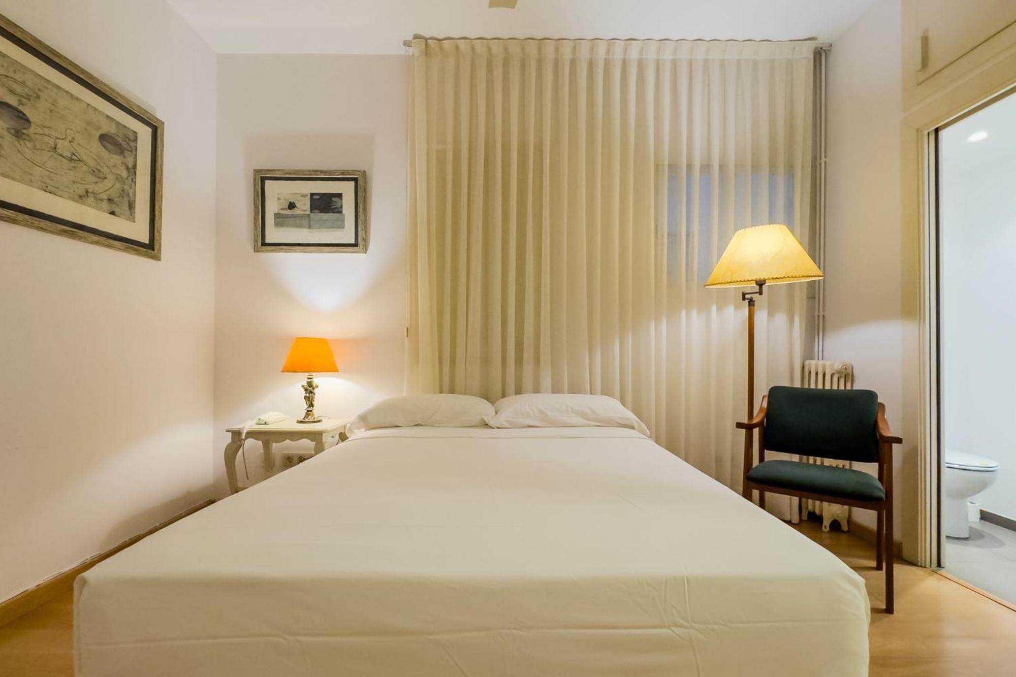 Apartamento Enrique Granados Barcelona Exterior foto