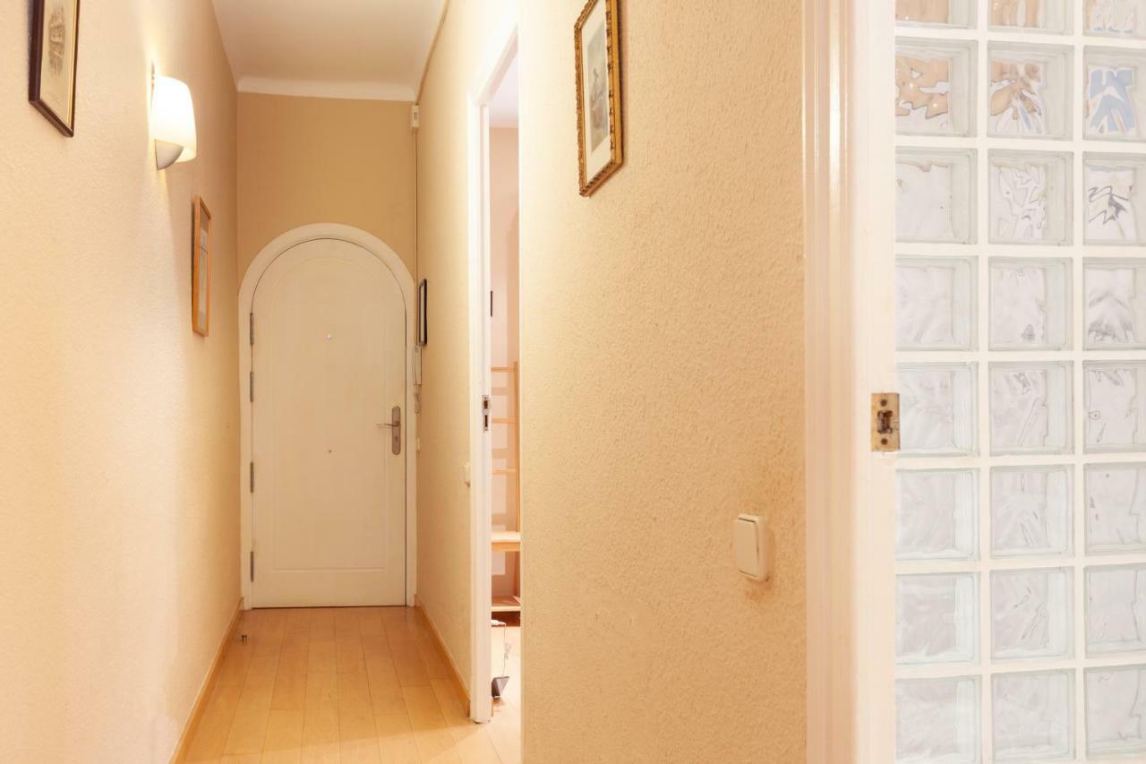 Apartamento Enrique Granados Barcelona Exterior foto